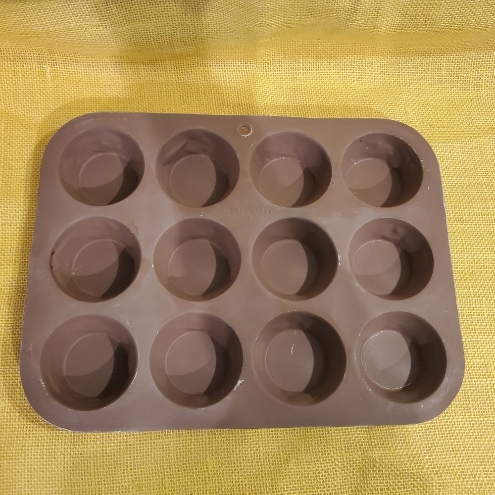 **vintage** Chilton 24 cupcake pan
